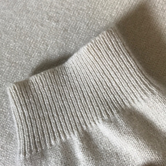 Talbots cashmere sweater. - Picture 6 of 8